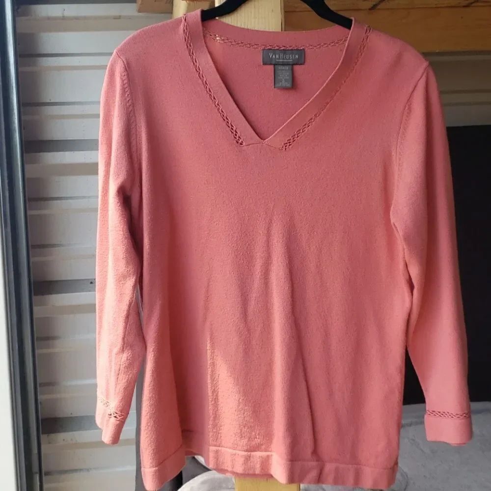 EUC Pretty Coral Van Heusen Ladies Knit Top Sz S